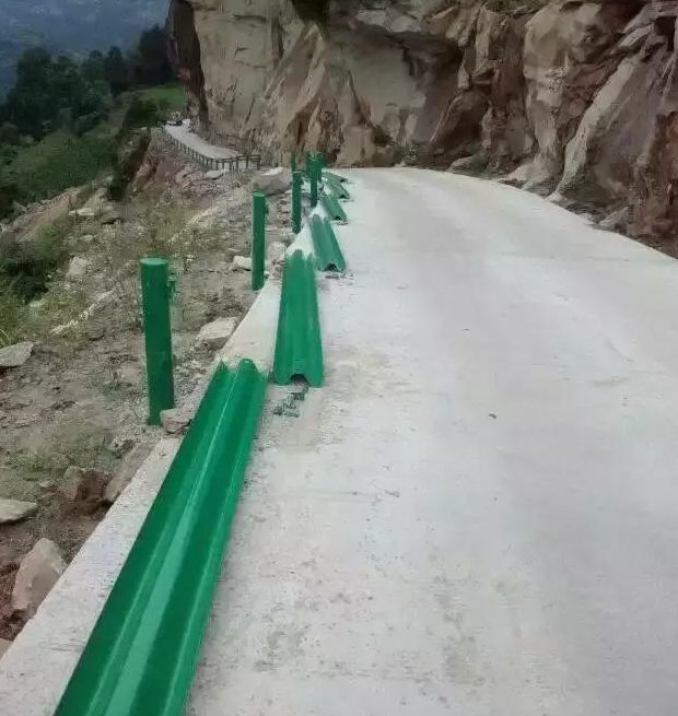 道路护栏