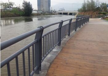 河道护栏.jpg